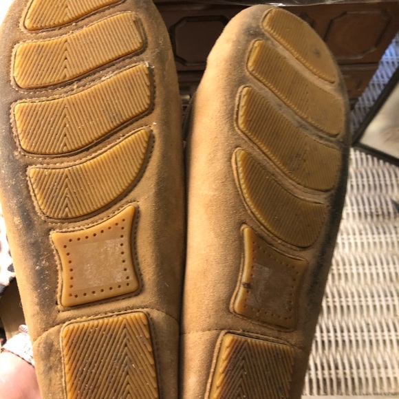 2 pairs of sz 8 casual shoes.. great condition - Picture 7 of 9